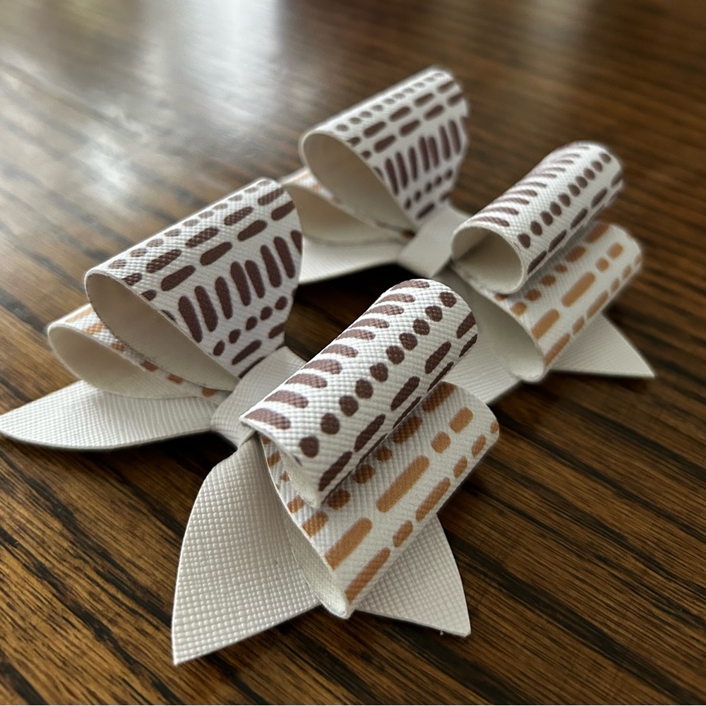 SOLD•Shoe Clips - Picture 3 of 3